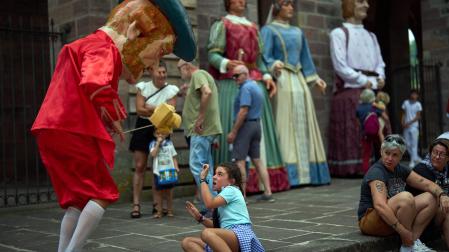Misa mayor, comparse y celebraciones en la calle en el día grande de las fiestas 2026 de Elizondo