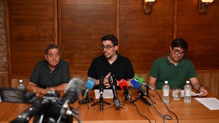 Esteban Iturbe, Asier Cotelo y Miguel Ángel Maeztu