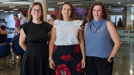 De izda a dcha: Naiara Olagüe, Patricia Díez Lecumberri y Beatriz Martínez impulsan el proyecto 'AMELIA', de mujer, enfermedad y salud mental.