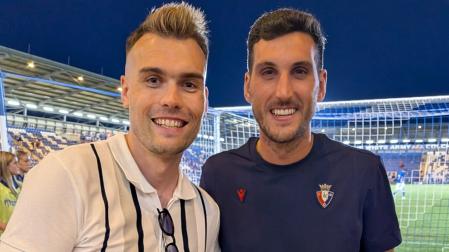 Henry Chard se fotografió con Sergio Herrera tras el partido