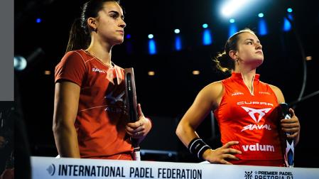 Claudia Fernández y Martina Calvo en su debut como pareja en octavos del Pretoria P1
