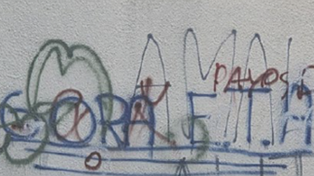 Una de las pintadas en Etxarri Aranatz