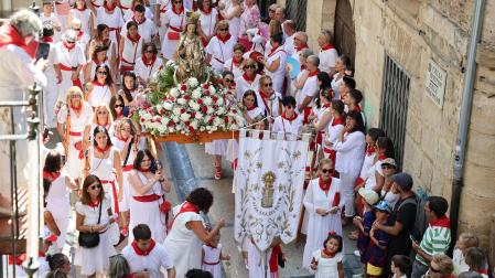 Fotos de la procesión y pañuelada de Estella