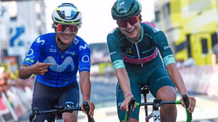 Las navarras del Tour de Francia. Paula Ostiz e Idoia Eraso, que ayer vistió el maillot verde.