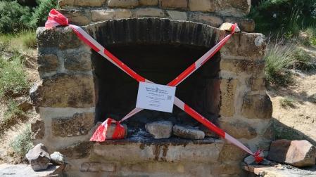 Zona de barbacoa precintada por el Gobierno de Navarra ante el riesgo de incendio