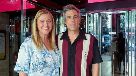 La cineasta Ana Graciani y el actor Unax Ugalde, directora y protagonista de 'La ventana abierta', que llega este viernes a los cines