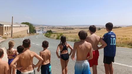De la fiesta de la espuma a espectadores de un pequeño fuego en Sansol