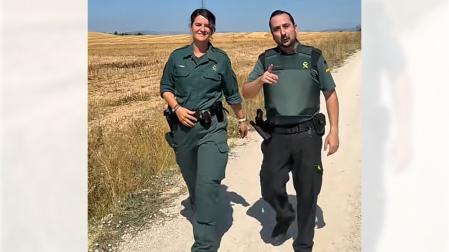 Captura del vídeo publicado en TikTok por la Guardia Civil de Navarra con consejos para el eclipse