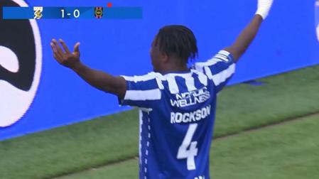 Rockson Yeboah celebra uno de sus goles con el I.F.K. Göteborg