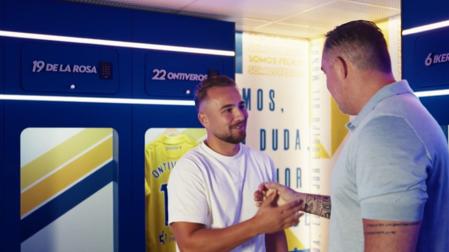 Javi Ontiveros junto a Christian Septien, presidente del Cádiz