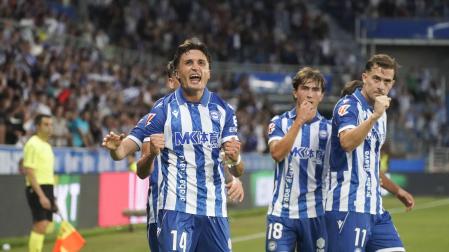 Tenaglia (Alavés) celebra su gol ante el Getafe
