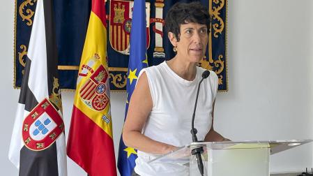 Comparece la ministra de Inclusión, Seguridad Social y Migraciones y portavoz del Gobierno, Elma Saiz, ante los medios este lunes en la sede de la delegación del gobierno en Ceuta
