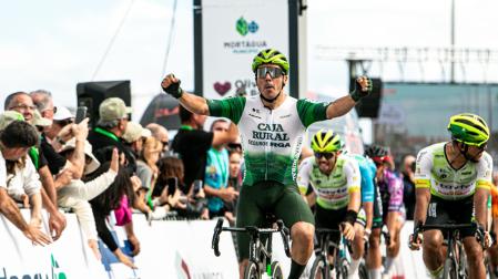 El portugués Iúri Leitão seguirá en el Caja Rural-Seguros RGA las dos próximas temporadas