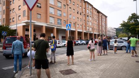Incendio en un domicilio de la calle Ronda de las Ventas de Burlada este jueves, 20 de agosto, en el que un niño de 10 años ha fallecido tras precipitarse de un tercer piso