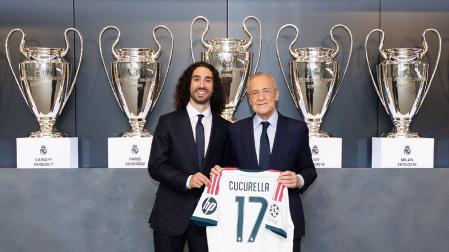 Marc Cucurella durante su presentación con el Real Madrid