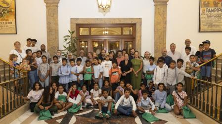 Imagen de los niños en la Casa Consistorial