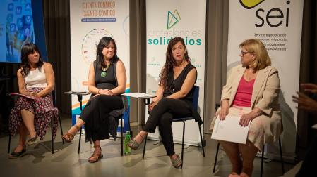 Miren Bravo, de Besarkada; María Baile, de Cocemfe Navarra; Maite Ziganda, de SEI y Cristina Jiménez, de Profesionales Solidarios.