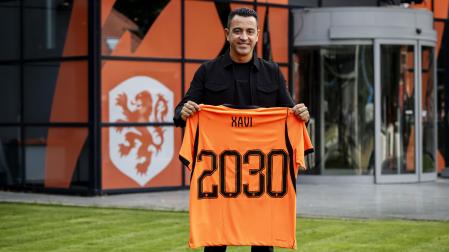 Xavi Hernández, en su presentación como seleccionador de la selección nacional de fútbol de los Países Bajos