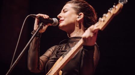 Rosario La Tremendita, durante un concierto