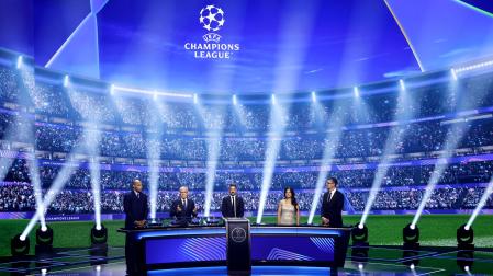 Un momento del sorteo de los rivales de la fase de liga de la Champions League 2026-2027