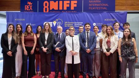 Fotos de la entrega del IV Premio Internacional Navarra Puerta de Europa en la jornada de clausura de los VIII Cursos Europeos de Verano