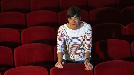 Ana Maestrojuán, retratada en el Teatro Gayarre de Pamplona