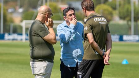 Braulio Vázquez, Cata y Ramis charlan este martes en Tajonar