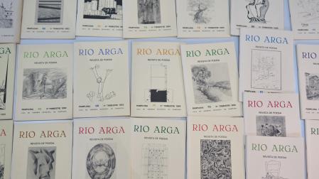 Las colecciones del cofundador de ‘Río Arga’ Jesús Gorriz Lerga y del “amante de la poesía” Jesús Arrondo Arbea componen el grueso de la exposición