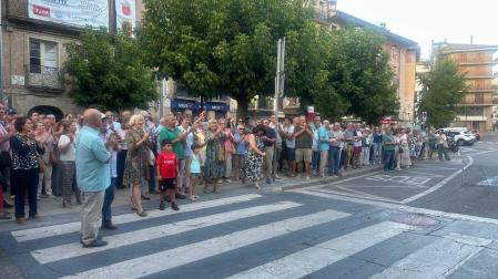Fotos de la concentración en apoyo a Ceuta celebrada en Estella