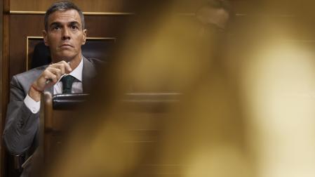 El presidente del Gobierno, Pedro Sánchez, durante el pleno extraordinario en el que comparece para explicar sus decisiones en la crisis migratoria sufrida por Ceuta
