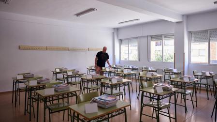 Foto de los preparativos para el nuevo curso escolar en el IES Basoko