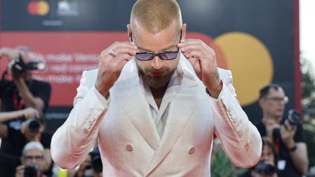 El artista puertorriqueño Ricky Martin llega a la première de 'Hombre al agua'
