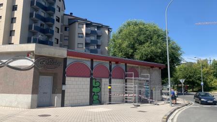 Imagen del antiguo pub Rosalex, que será un nuevo supermercado DIA
