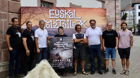 Presentación este miércoles de organizadores del Campeonato de Esquila de Euskal Herria y autoridades locales