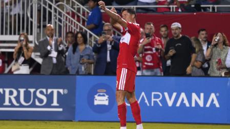 Lewandowski celebra un gol este miércoles en un partido de la MLS entre Chicago Fire e Inter Miami en el Soldier Field de Chicago (EE.UU.)