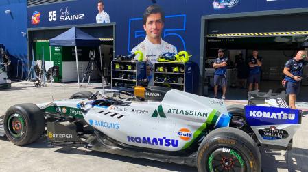 Vista del coche del piloto español Carlos Sainz ( (Williams), este jueves en el Madring, sede del Gran Premio de España