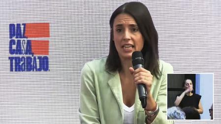 Captura de video que muestra a la número dos de Podemos, Irene Montero, durante un acto del partido en Madrid