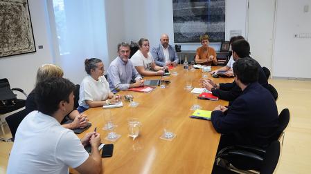 Inicio de la reunión este lunes, 14 de septiembre, entre los socios del tripartito, PSN, Geroa Bai y Contigo Navarra