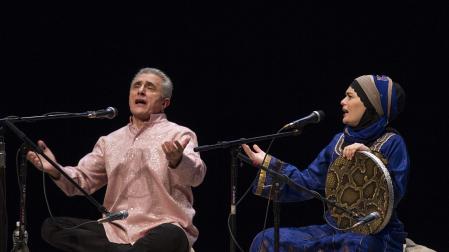 El cantante Alim Qasimov, uno de los protagonistas de los Encuentros de Pamplona 2026, con el Programa Mugham Canto Sagrado de Azerbaiyan en el Teatro de la Ciudad Esperanza Iris.