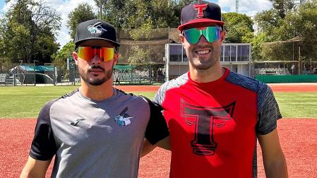 los jugadores, tras la semifinal de Valencia, en la que ambos anotaron sendos home runs.