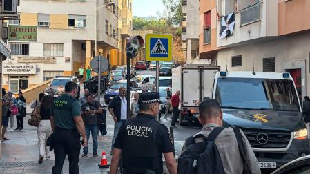 La Guardia Civil de Ceuta ha desmantelado este miércoles una 'casa patera' en cuyo interior había 24 migrantes de los que entraron ilegalmente en la ciudad a finales de julio