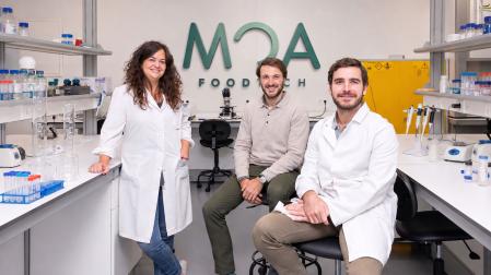 Los fundadores de MOA Foodtech Susana Sánchez, José María Elorza y Bosco Emparanza