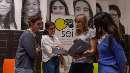 Un grupo de alumnos, en la visita a la Asociación SEI celebrada este miércoles