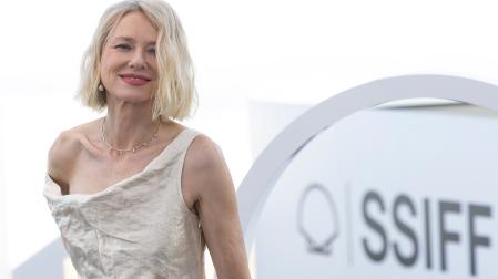 La actriz británica Naomi Watts este sábado durante la presentación de su película 'The housewife' en el Festival de Cine de San Sebastián