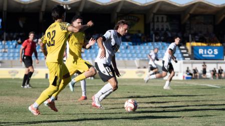 El pichichi del Tudelano, Iñigo Alayeto, que marcó dos goles, se tuvo que retirar lesionado