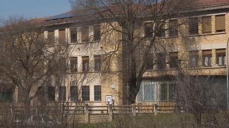 Exterior del Colegio Público Nicasio Landa de Echavacoiz