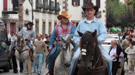 Imagen de la fiesta de Euskal Ameriketan Artzainak, celebrada en 2008 en Elizondo.