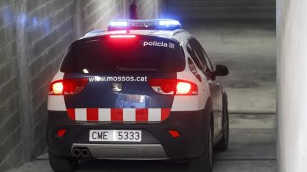 Un vehículo de los Mossos d'Esquadra