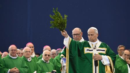 El papa León XIV durante su misa en Lourdes
