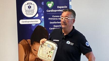 Patxi Bueno, enfermero y profesor que atendió inicialmente al menor acuchillado en el centro María Ana Sanz en la Txantrea